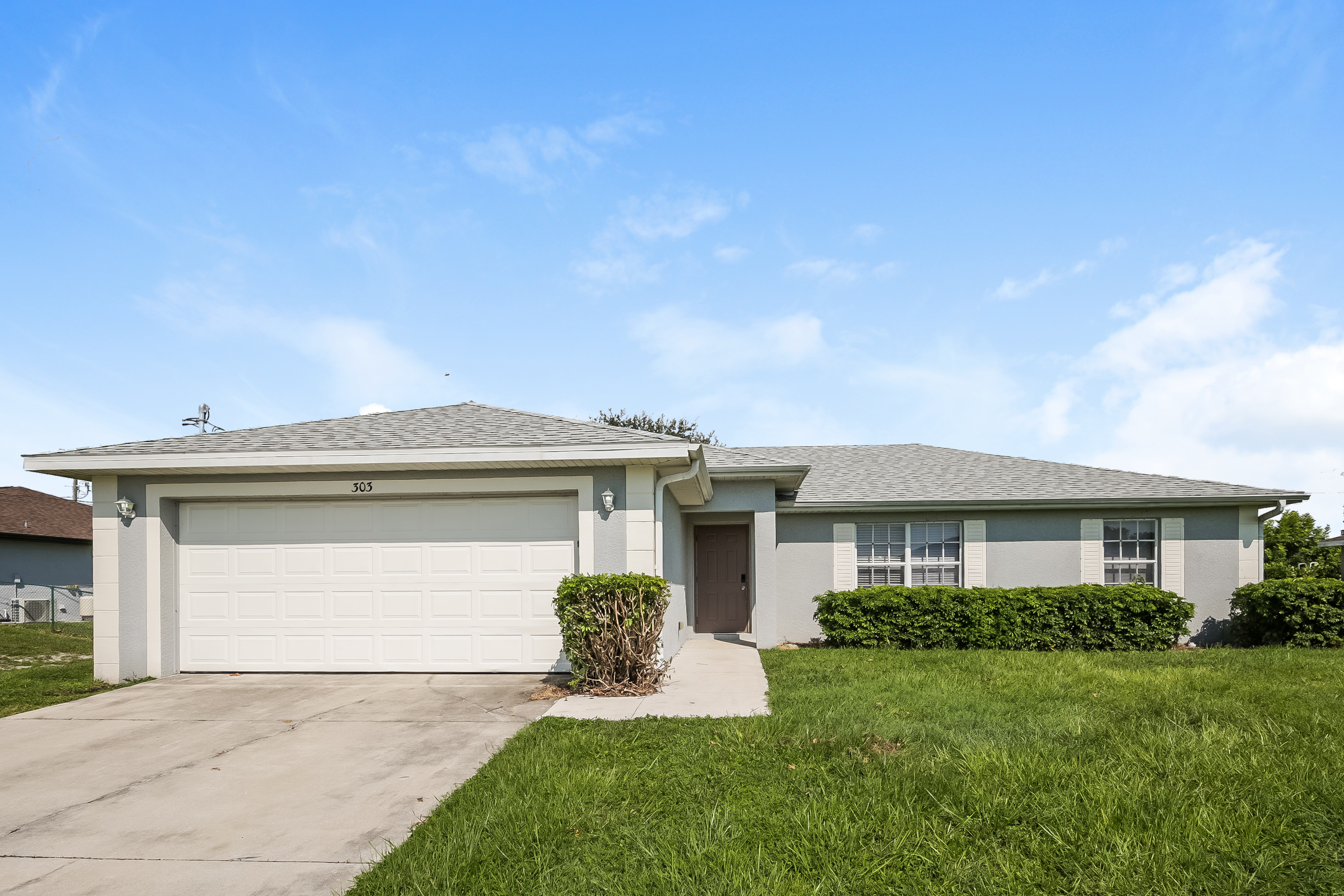 303 NW 3rd Ave Cape Coral, FL 33993